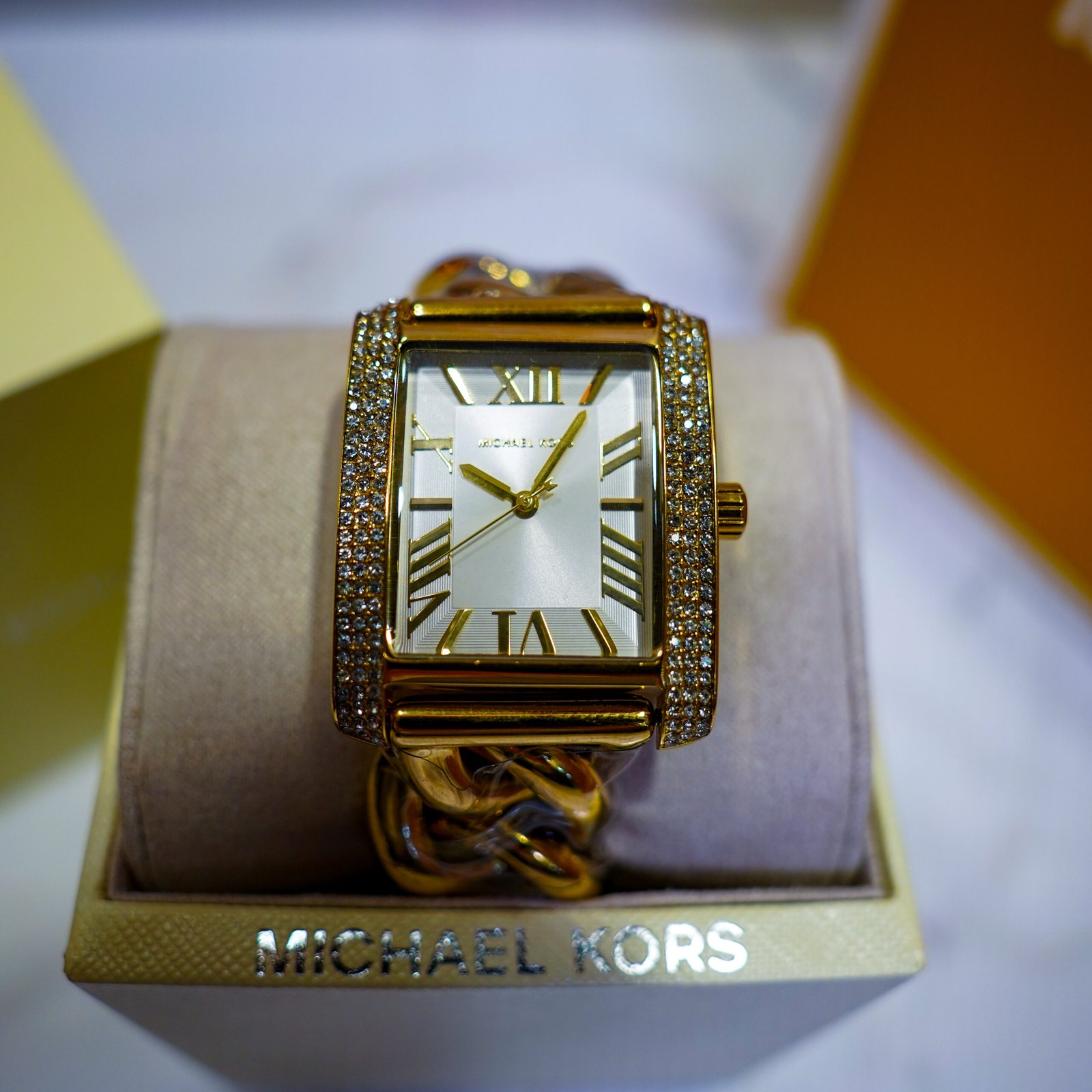 Michael Kors Gold Chain Watch - Image 4